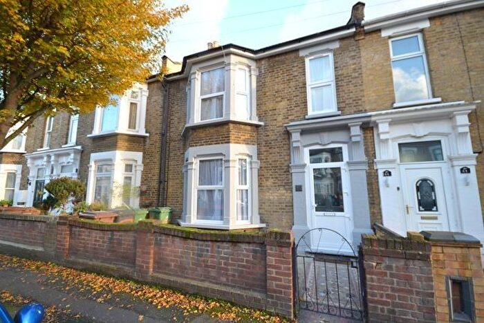 4 Bedroom Terraced House To Rent In Leyton Park Road, London, E10