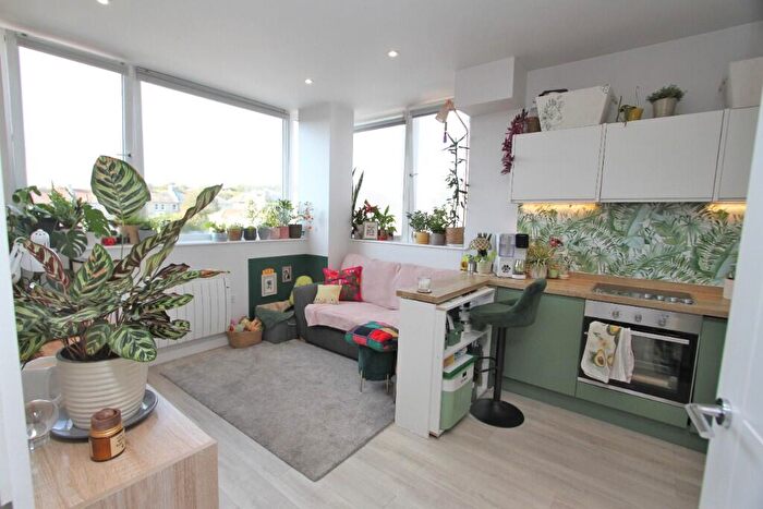 1 Bedroom Apartment For Sale In Upperton Road, Eastbourne, BN21