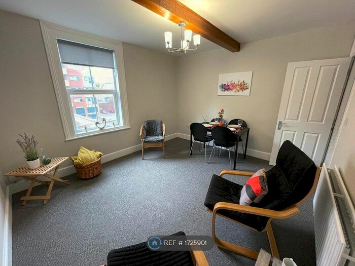 2 Bedroom Flat To Rent In Howard Street, Reading, RG1