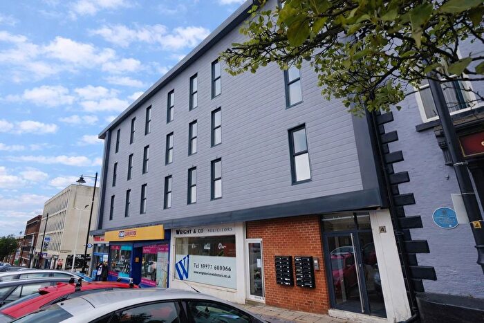 1 Bedroom Flat To Rent In Horsefair, Pontefract, WF8