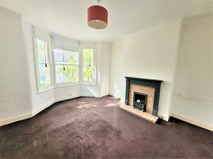2 Bedroom Apartment To Rent In Morley Road, E10