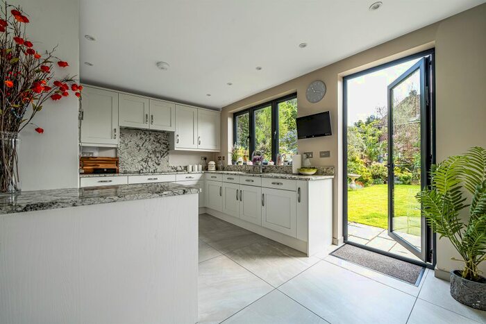 4 Bedroom Detached House For Sale In Village Road, Enfield, EN1