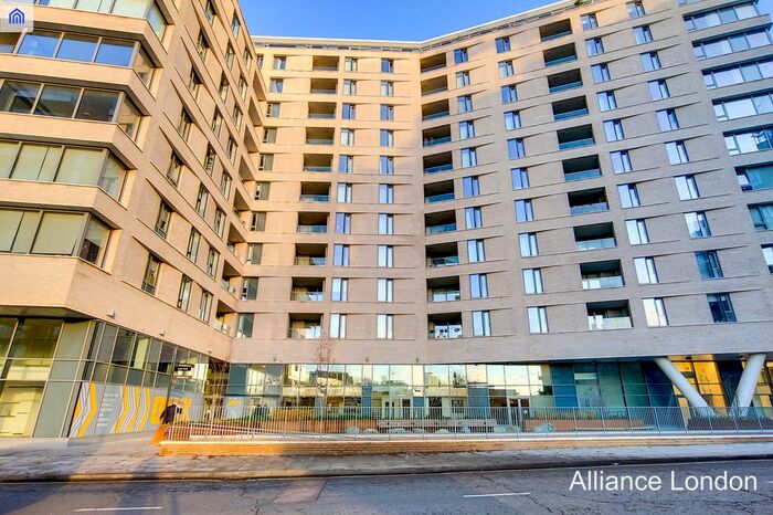 2 Bedroom Flat To Rent In Camley Street, London, N1C