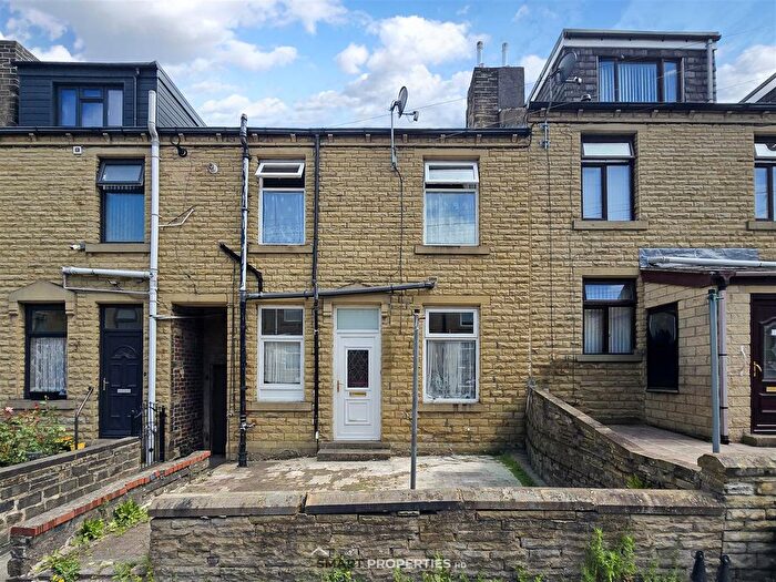 3 Bedroom Terraced House For Sale In Springdale Street, Huddersfield, HD1