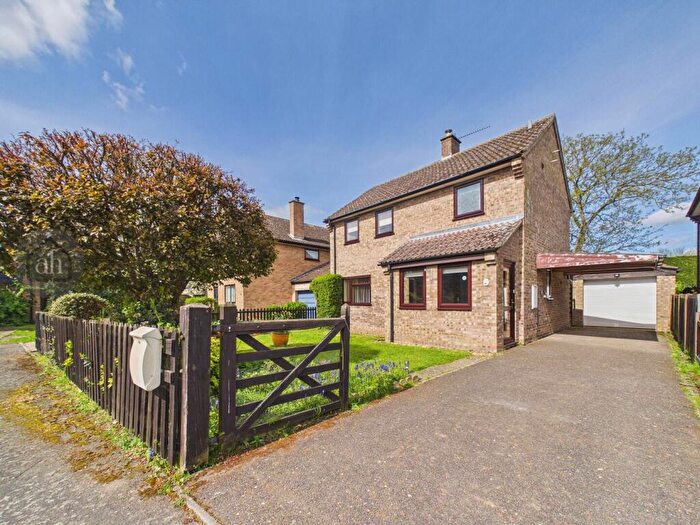 3 Bedroom Detached House For Sale In Church Gardens, Barningham, IP31