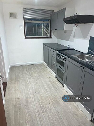 3 Bedroom Terraced House To Rent In Cgynet, Chatham, ME5