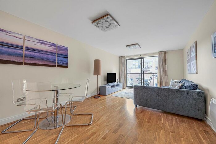 1 Bedroom Flat To Rent In Horsley Court, Montaigne Close, Westminster, London, SW1P