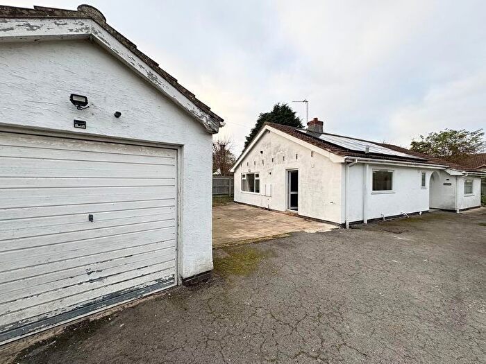 3 Bedroom Detached Bungalow For Sale In Station Road, North Thoresby, Grimsby, DN36