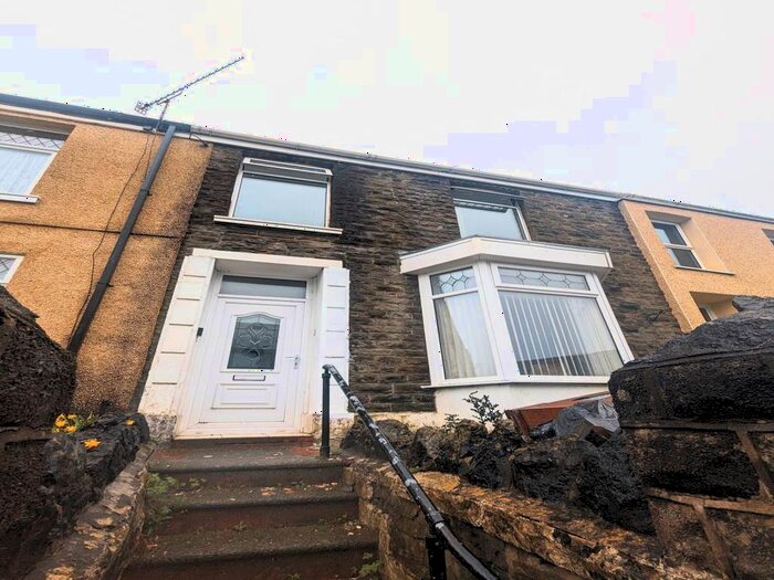 3 Bedroom Property To Rent In Crythan Road, Neath, SA11