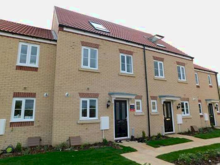 3 Bedroom Terraced House To Rent In Perth Close, Bourne, PE10