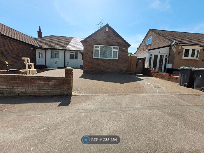 3 Bedroom Bungalow To Rent In Saywell Road, Luton, LU2