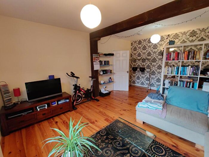2 Bedroom Apartment To Rent In Brewery Stables, Blandford Square, Newcastle Upon Tyne, NE1