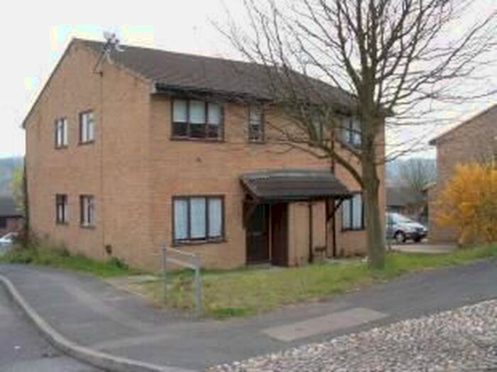 1 Bedroom Semi-Detached House To Rent In Resolution Close, Walderslade, ME5