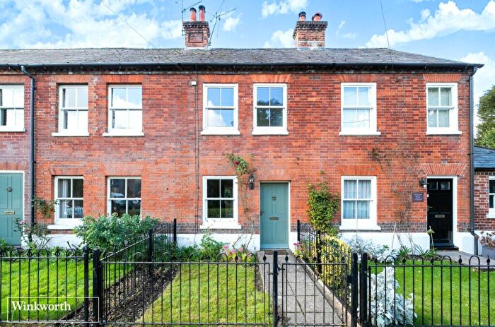 2 Bedroom House For Sale In Church Road, North Waltham, Hampshire, RG25