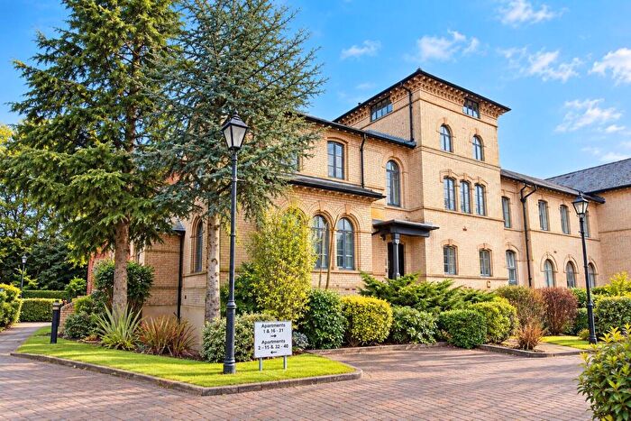 2 Bedroom Apartment For Sale In Upper Park Road, Manchester, M14