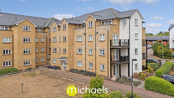 2 Bedroom Flat To Rent In Clarendon Way, North Station, Colchester, CO1