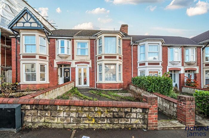 3 Bedroom Terraced House For Sale In Kingshill Road, Kingshill, Swindon, SN1