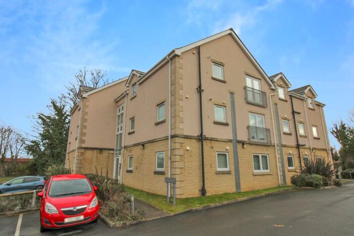 2 Bedroom Apartment To Rent In Shires Road, Guiseley, Leeds, LS20