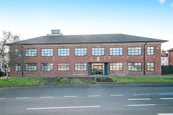 2 Bedroom Apartment For Sale In Southway, Colchester, CO2