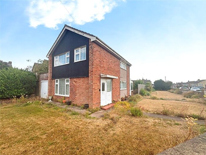 3 Bedroom Detached House For Sale In Gallagher Road, Bedworth, Warwickshire, CV12