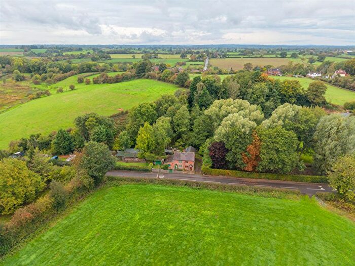 2 Bedroom Property For Sale In Green Lane, Audlem, CW3