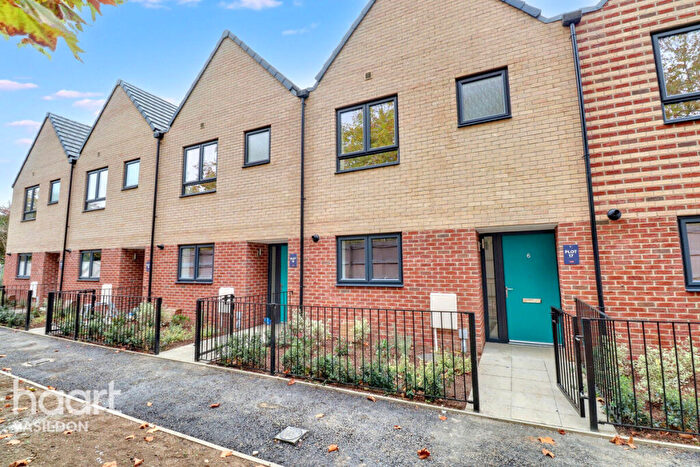 2 Bedroom Terraced House For Sale In Sheppard Mews, Basildon, SS14