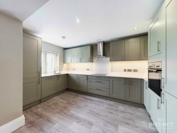 2 Bedroom Apartment To Rent In Flat Riverview, Windrush Heights, Near Burford, OX18