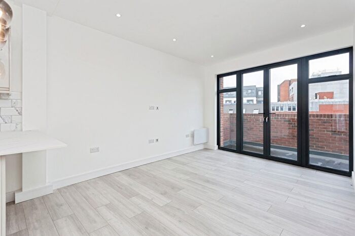 2 Bedroom Flat To Rent In Station Road, Harrow, HA1