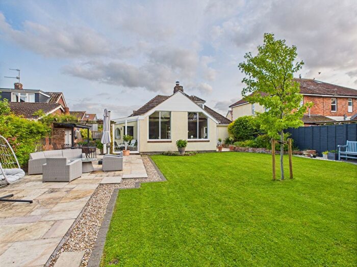 4 Bedroom Detached House For Sale In Golf Links Road, Burnham-On-Sea, TA8