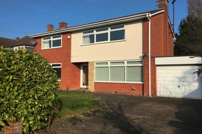 4 Bedroom Detached House To Rent In Balmoral Avenue, Bedford, MK40