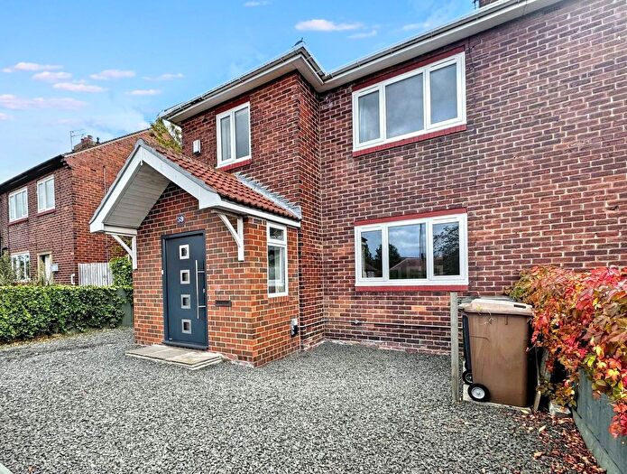 3 Bedroom Semi-detached House For Sale In Elizabeth Drive, Forest Hall, Newcastle Upon Tyne, NE12