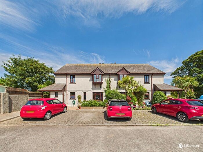 2 Bedroom Flat For Sale In St. Johns Street, Hayle, TR27