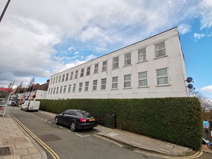 2 Bedroom Flat For Sale In , Links View, Greenford Lane, Greenford, Middlesex, UB6
