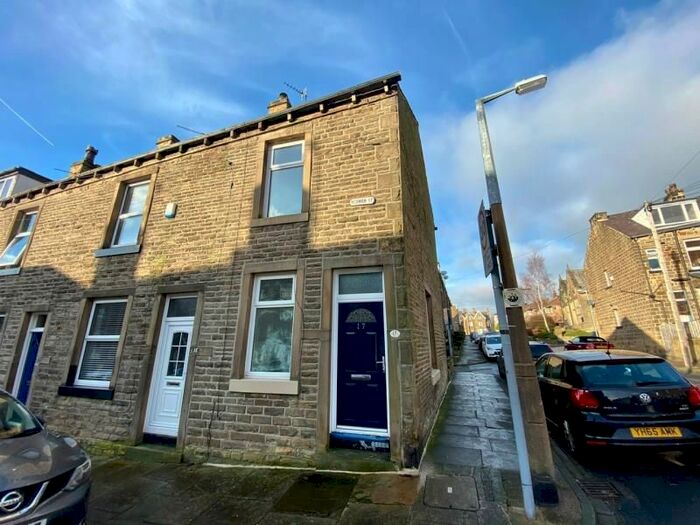 2 Bedroom End Of Terrace House To Rent In Norman Street, Bingley, West Yorkshire BD16