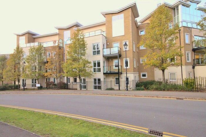 3 Bedroom Apartment To Rent In Waterways, Oxford Epc Rating D, OX2