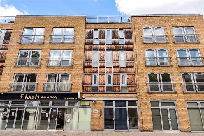 2 Bedroom Flat To Rent In Grange Road, London, SE1