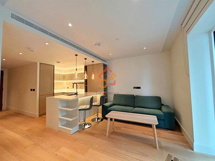 Studio To Rent In Parkside Apartment, Cascade Way, London, W12