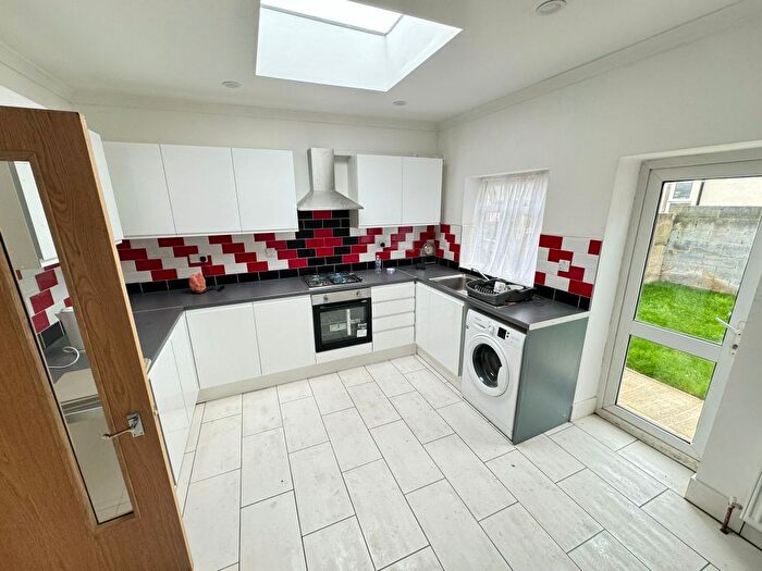 7 Bedroom Town House To Rent In Upton Park Road, London, E7