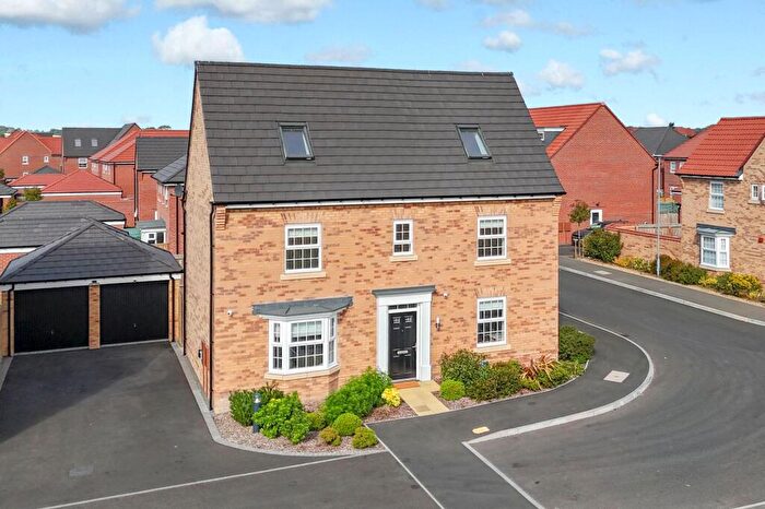 6 Bedroom Detached House For Sale In Starbuck Gardens, Bingham, NG13