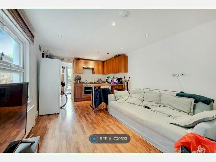 4 Bedroom Flat To Rent In Kyverdale Rd, London, N16