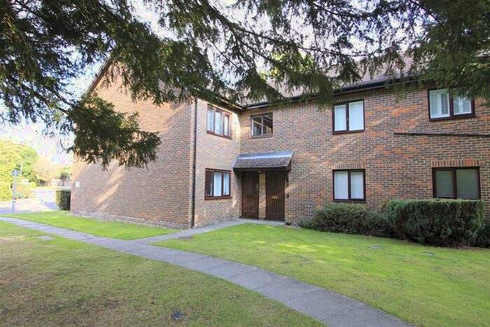 1 Bedroom Flat To Rent In Pepys Close, Ickenham, UB10