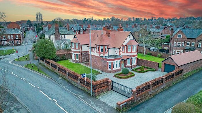 6 Bedroom Detached House For Sale In Walton Road, Stockton Heath, WA4