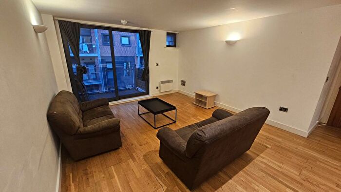 2 Bedroom Flat To Rent In Isaac Way, Manchester, M4