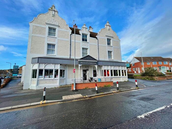 1 Bedroom Flat For Sale In Fort Road, Newhaven, BN9