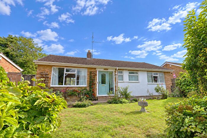 2 Bedroom Detached Bungalow For Sale In Blanshards Lane, North Cave, HU15
