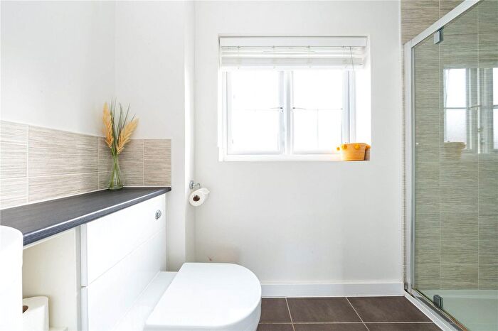 3 Bedroom Detached House For Sale In Parsonage Close, Hermitage Park, Maidstone, ME16