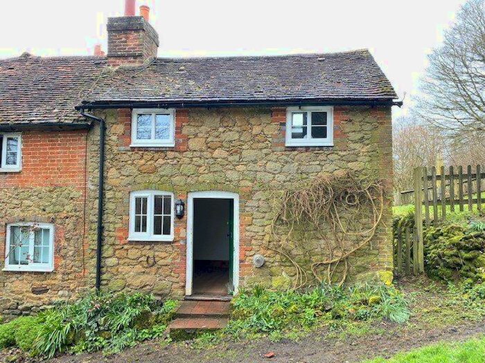 1 Bedroom End Of Terrace House To Rent In Moorhouse Road, Westerham, Kent, TN16