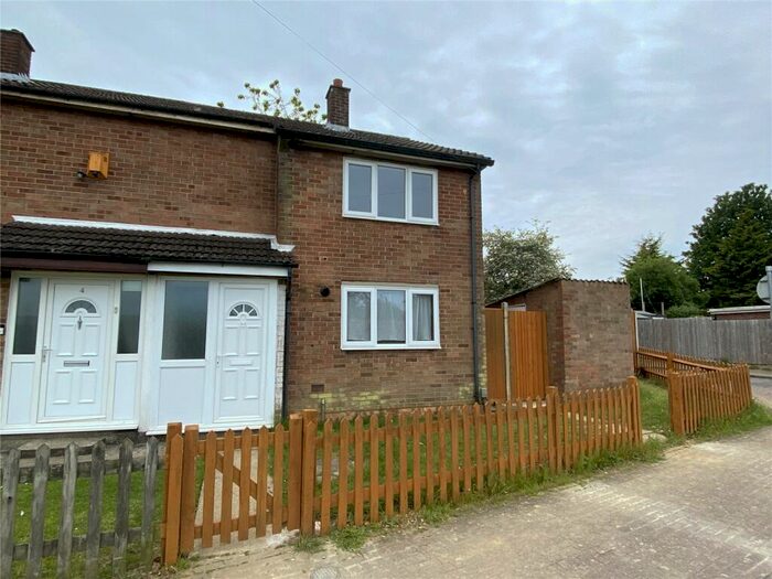 2 Bedroom House To Rent In Sidmouth Walk, Corby, Northamptonshire, NN18