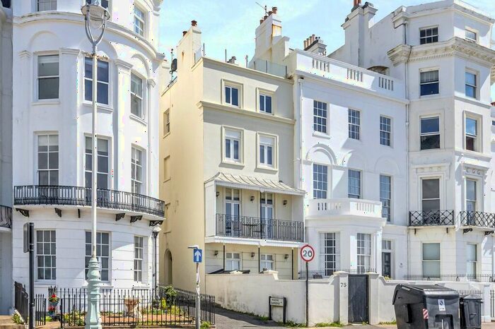 2 Bedroom Apartment To Rent In Marine Parade, Brighton, BN2