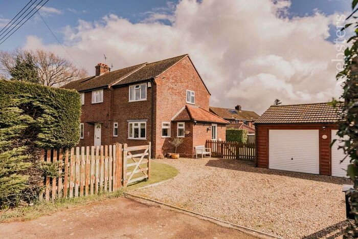 4 Bedroom Semi-Detached House For Sale In School Hill, Ranworth, NR13